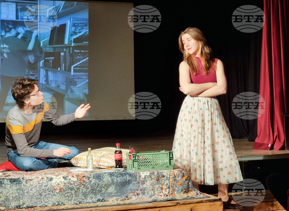 Варна - кино школа „Братя Люмиер“ - спектакъл „За L и други животни“