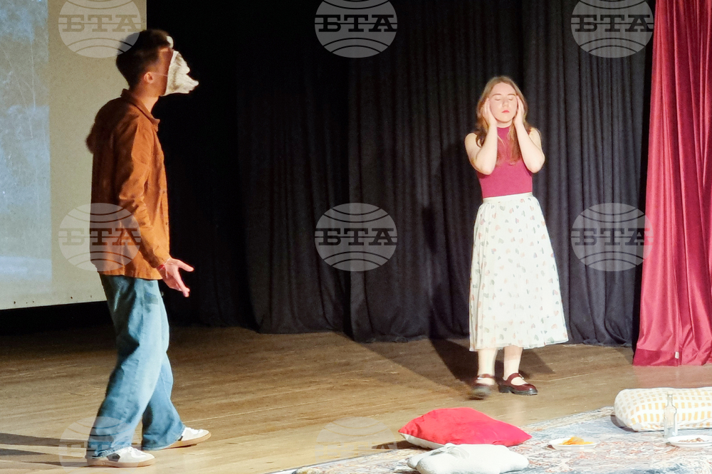 Варна - кино школа „Братя Люмиер“ - спектакъл „За L и други животни“