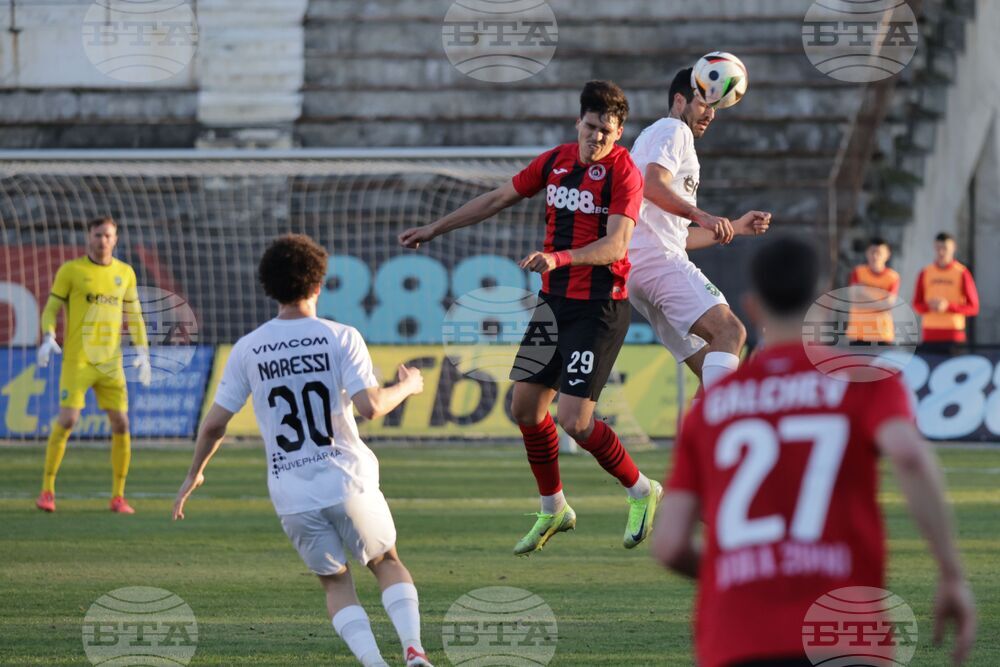 Футбол - „Локомотив“ София - „Лудогорец“