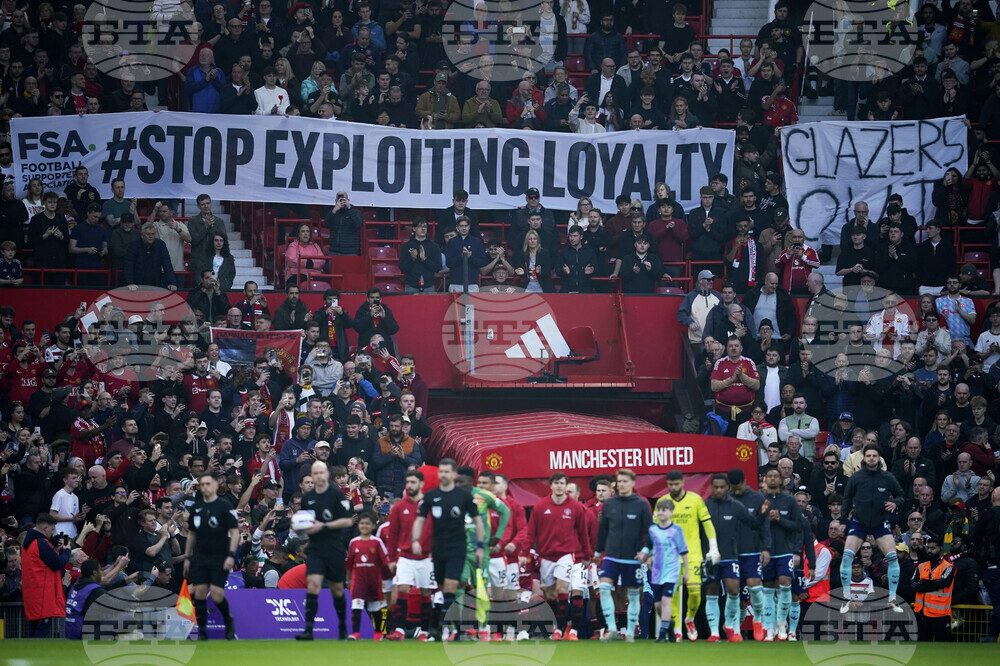 Фенове на Манчестър Юнайтед с нова атака срещу ръководството на клуба заради нарастващите цени на билетите