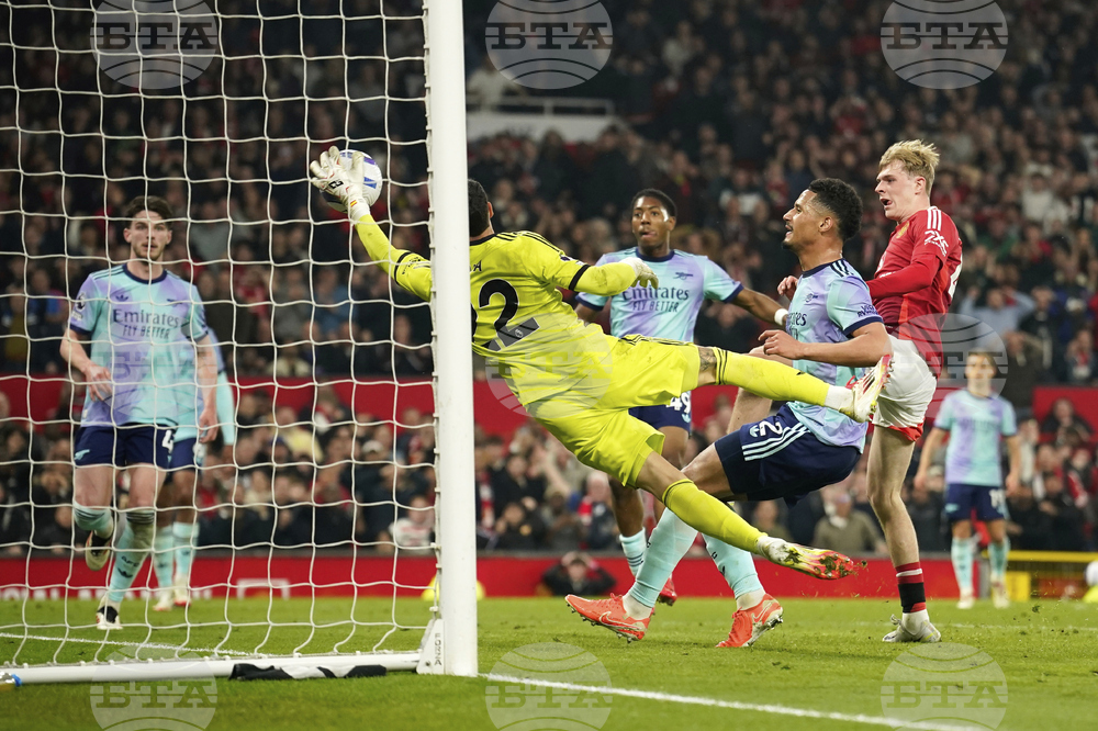 Манчестър Юнайтед и Арсенал не се победиха във вълнуващ мач на "Олд Трафорд"