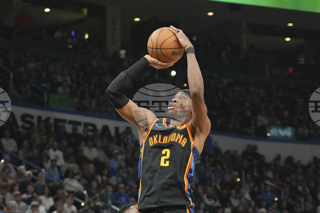 Шай Гилджъс-Алекзандър отбеляза 40 точки срещу Денвър Нъгетс и изведе Оклахома Сити Тъндър до седма поредна победа в НБА