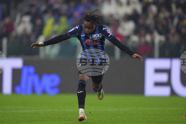 Аталанта ще продаде Адемола Лукман на Интер Милано за най-малко 50 милиона евро