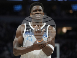 Spurs Timberwolves Basketball