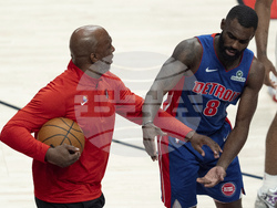 Pistons Trail Blazers Basketball