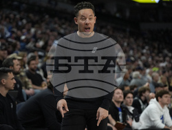 Spurs Timberwolves Basketball