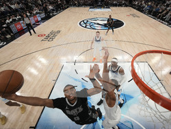 Spurs Timberwolves Basketball