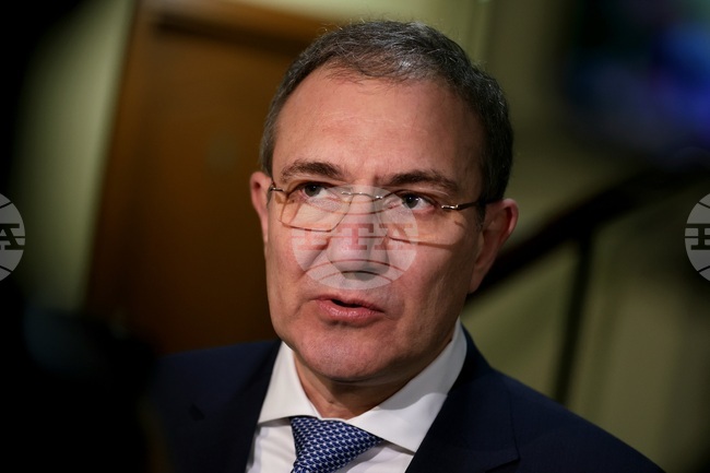 Засилени проверки за спазване на правилата за безопасност на труда разпореди социалният министър Борислав Гуцанов