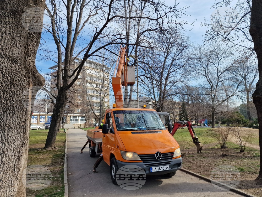 Парк "Заимов" - ремонт - парково осветление