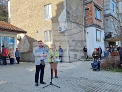 Свищов - обновяване на 19 жилищни блока - първа копка