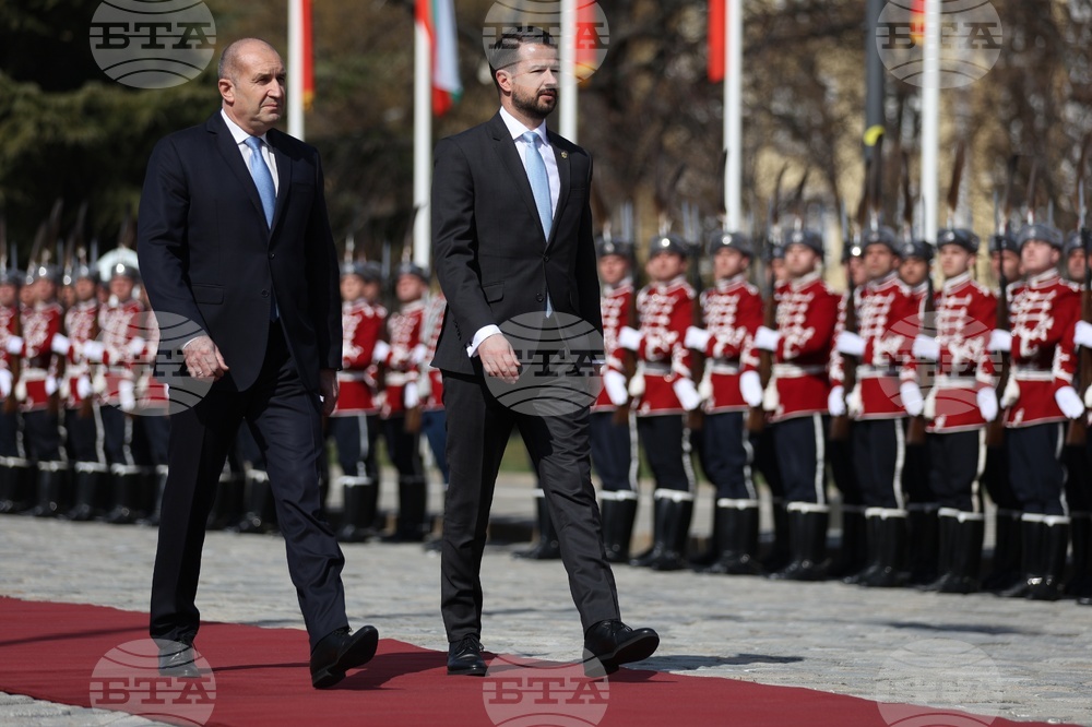 Президентите Румен Радев и Яков Милатович ще посетят учебен полигон „Ново село“ и ще се срещнат с българския и черногорския контингент