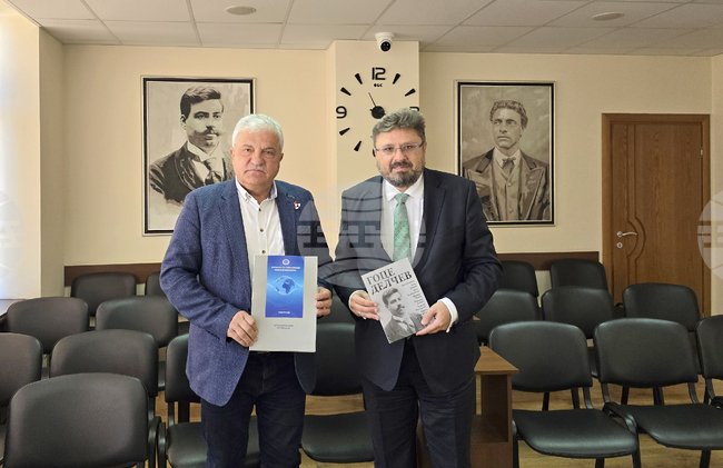 Гоце Делчев - подписване на договор за отдаване на помещение на БТА за Национален пресклуб