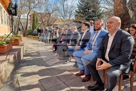 Младежки център - първа копка