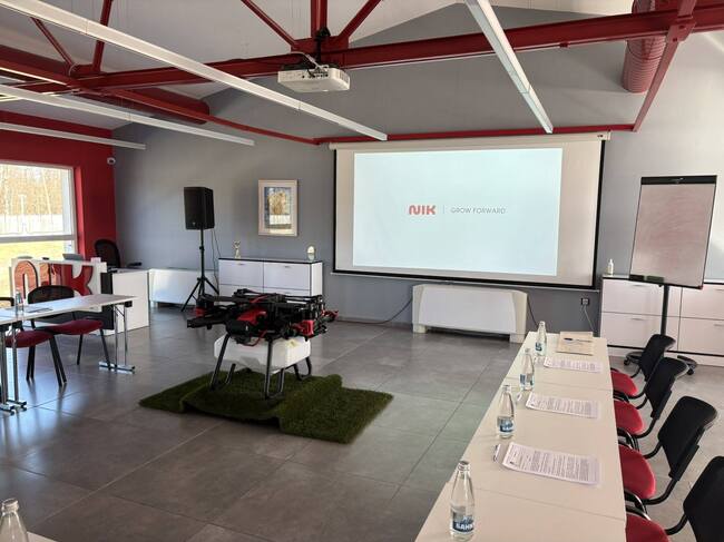 Дрон за растителна защита ще използва в обучителния процес иновативна гимназия „Никола Пушкаров“ в Попово