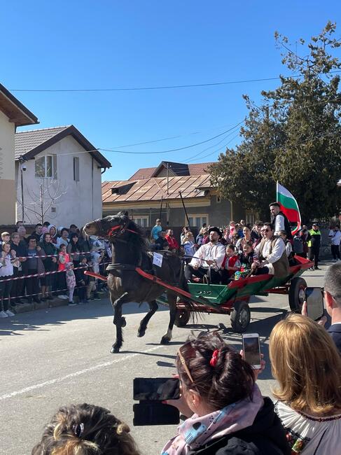Българите от румънския град Търговище отбелязаха традиционния празник „Конски Великден“
