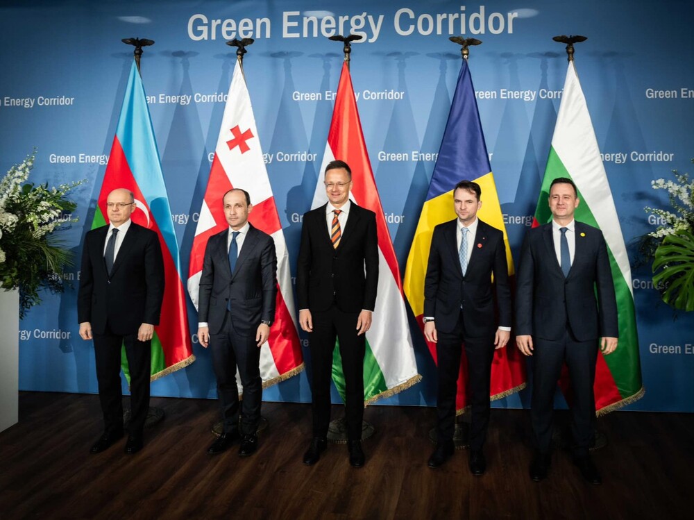 България може да има ключова роля в развитието на проекта за Зелен енергиен коридор, каза министър Станков в Будапеща