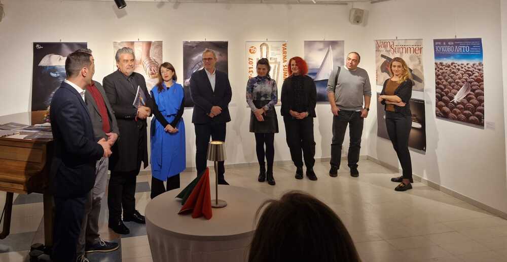 Изложба на съвременен български плакат „ОБЕКТивно“ бе открита в Българския културен институт в Берлин