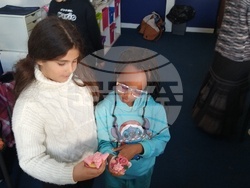 Осми март бе отбелязан в Българското училище „Чучулига“ в Лондон с работилница „Мога да творя с восък“