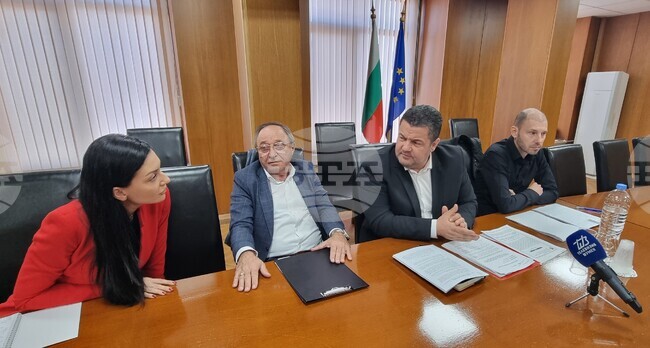 Община Шумен ще предяви претенции по съдебен ред към строителя на зала „Арена Шумен“ и към изпълнителя на ремонта на Летния театър в града 