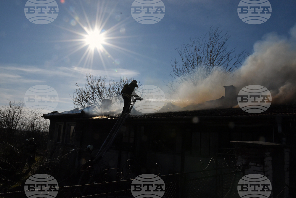 Хасково - къща - пожар