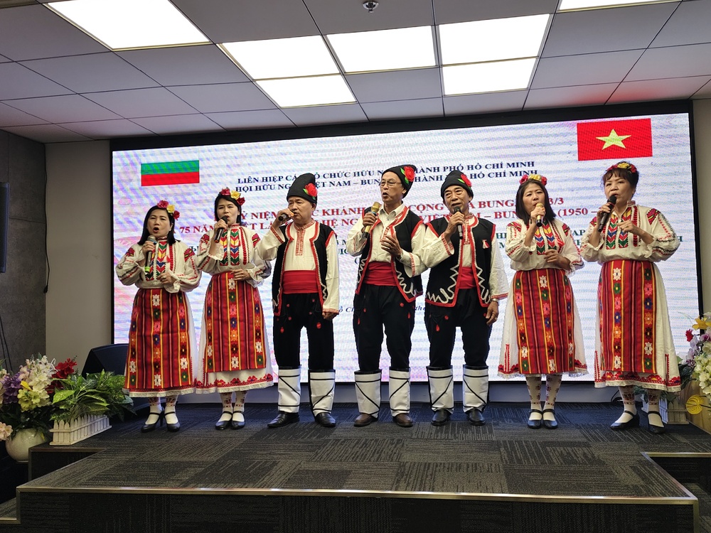 Виетнамският град Хошимин отбеляза Трети март и 75 години дипломатически отношения между България и Виетнам