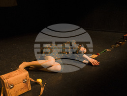 „Дневник от войната“ разказва историята на полубългарка в Париж по времето на Втората световна война, снимка – екип