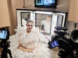 Василена Винченцо в гримьорната на Народния театър, снимка – Даниел Димитров/БТА