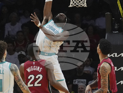 Hornets Heat Basketball