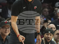 Hornets Heat Basketball