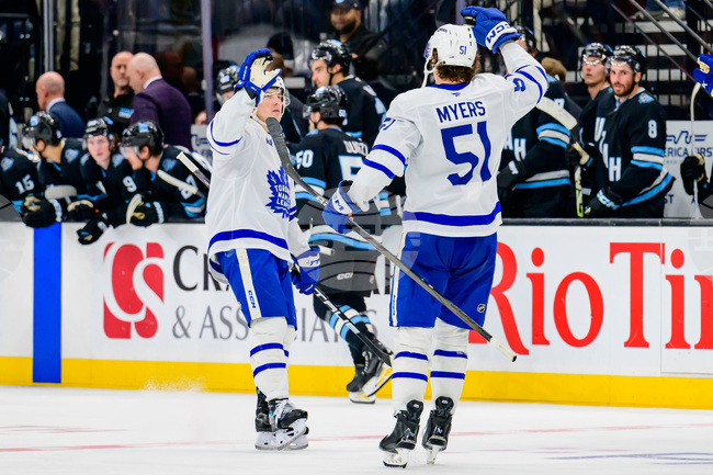 Торонто спечели срещу Юта след изпълнение на дузпи в НХЛ
