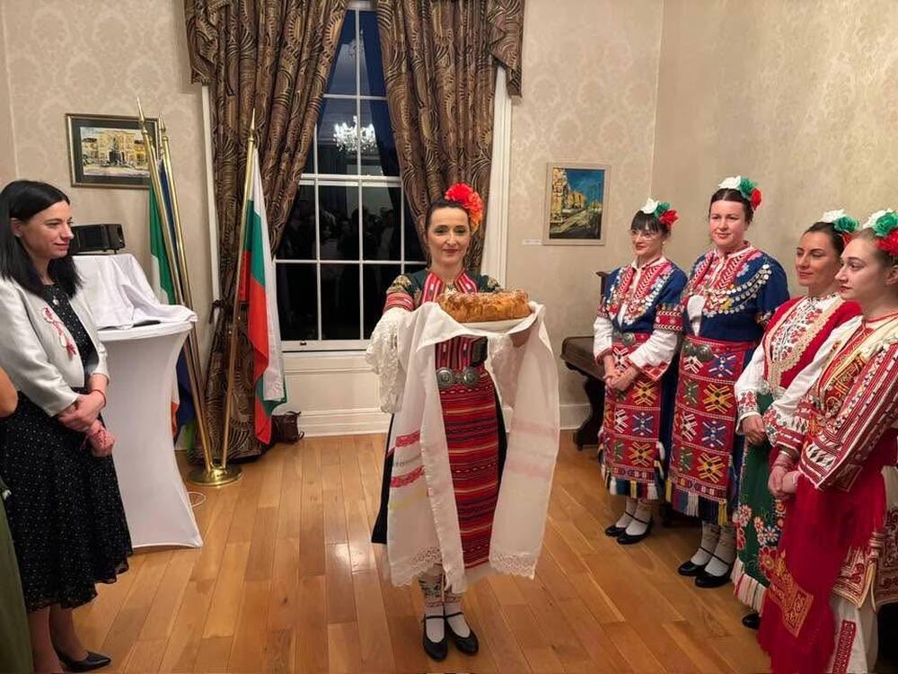 Клуб „Чемшир“ в град Арма, Северна Ирландия, участва в прием по случай Трети март, организиран от Посолството на България в Дъблин