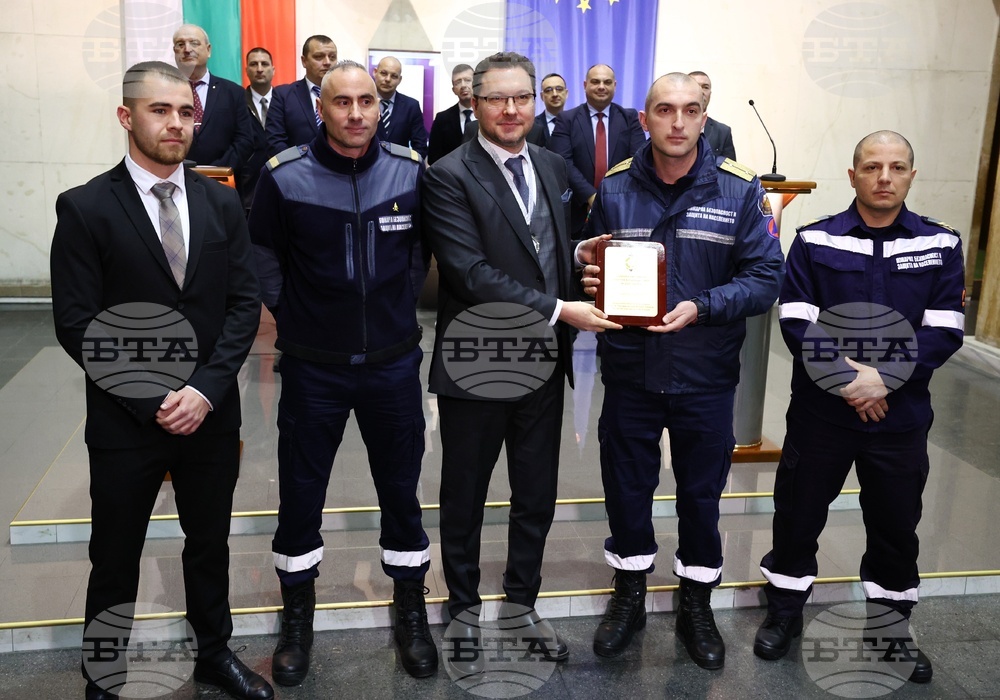 Sports Activities Are Key to Police Officer Training, Interior Minister Says