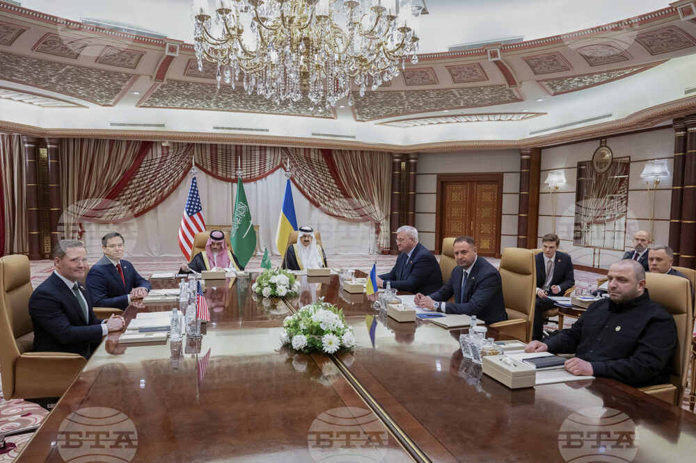 Западният печат коментира украинско-американските и руско-американските контакти за слагане на край на войната в Украйна