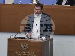 Парламент - извънредно заседание