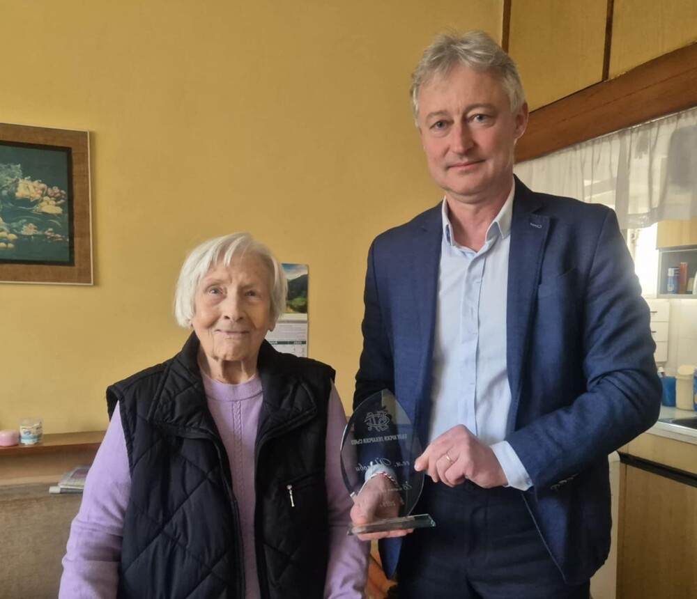 Българският лекарски съюз връчи статуетка „В името на здравето“ на дарителката на МБАЛ „Св. Екатерина" в Димитровград Керка Йотова