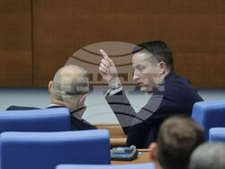 Парламент - извънредно заседание