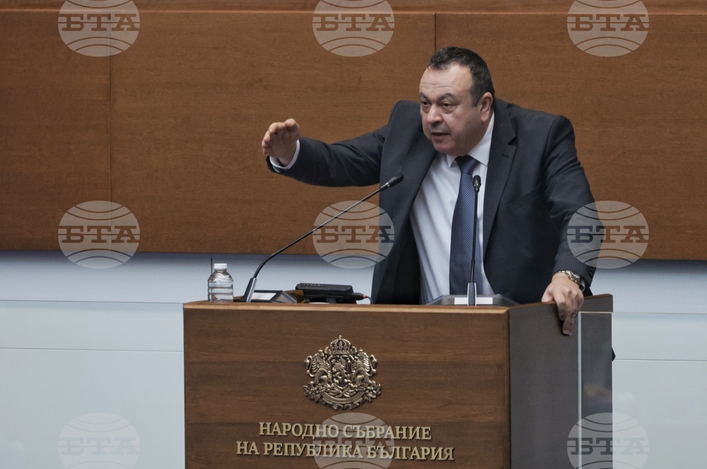Парламент - извънредно заседание