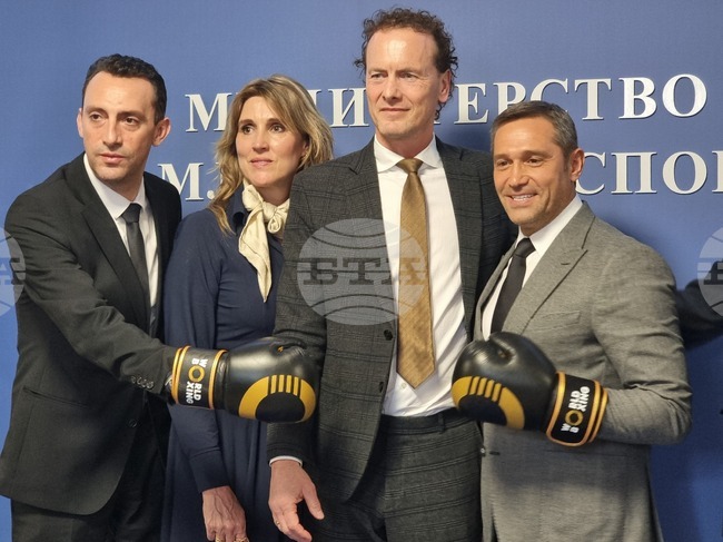 Министър Иван Пешев се срещна с президента на Световния бокс Борис ван дер Ворст