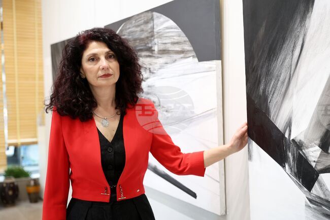 Бургас - Деля Чаушева - изложба живопис