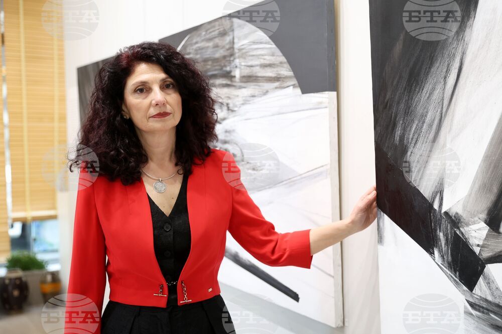 Бургас - Деля Чаушева - изложба живопис