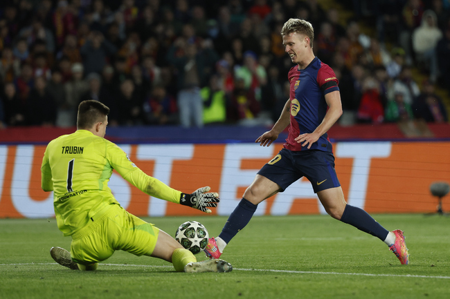 Дани Олмо се завърна в групата на Барселона за реванша срещу Борусия Дортмунд