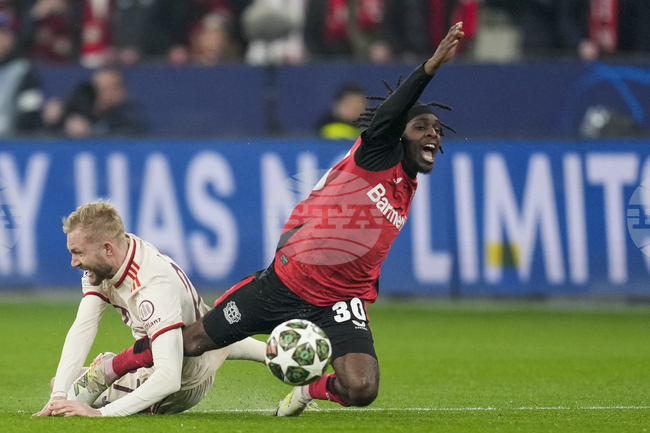 Защитникът Джереми Фримпонг подписва с Ливърпул до часове