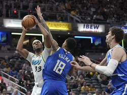 Bucks Pacers Basketball