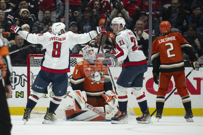 Вашингтон и Каролина с пети поредни победи в НХЛ