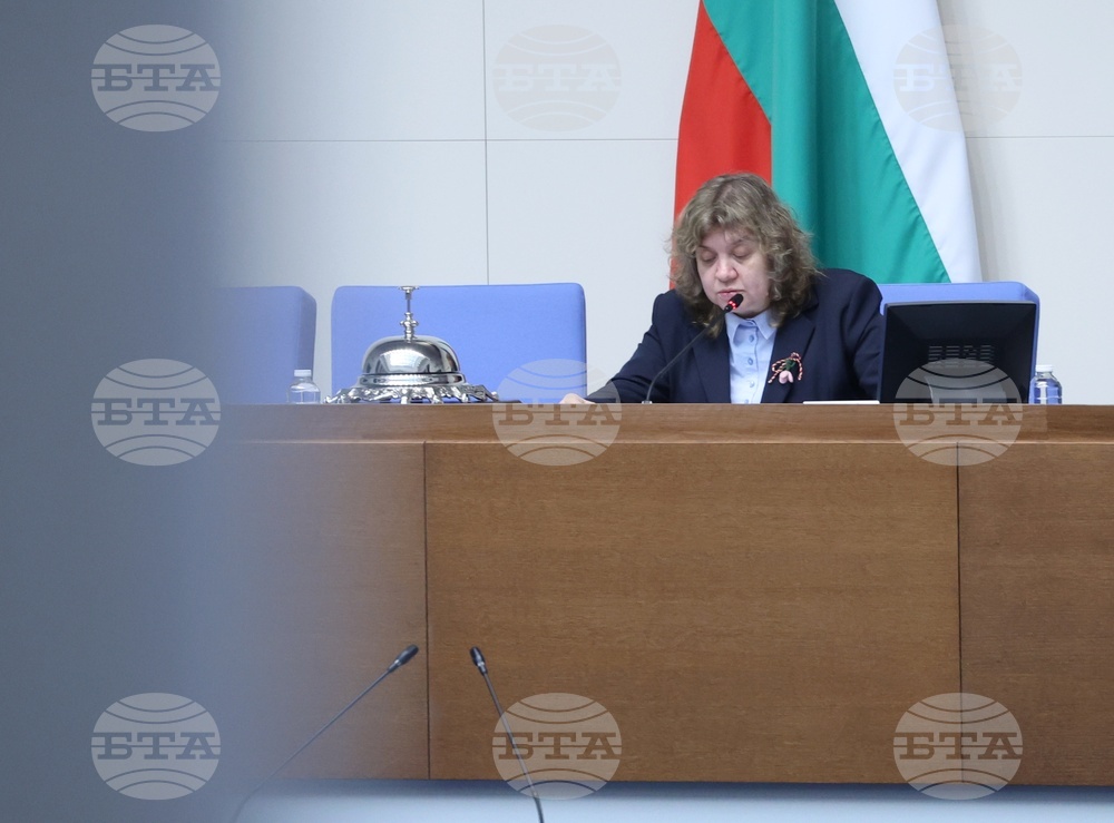 КС да даде публичност на документите, свързани с оспорването на изборите, някой умишлено не си върши работата, пише в проект на декларация на НС