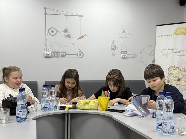 Ученици от „Българска светлица“ в Измаил развиха творческите си умения и разшириха знанията си по български език