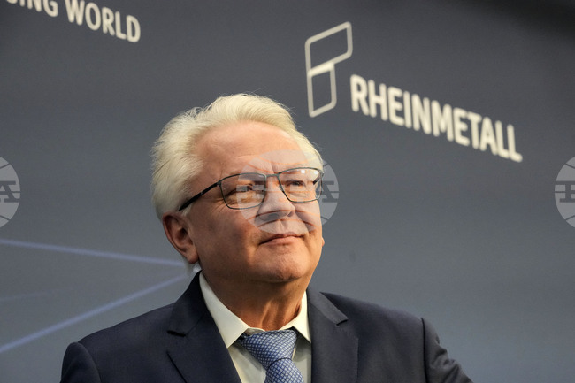 "Райнметал" е в заключителна фаза на преговори за многомилиарден договор за боеприпаси, каза главният изпълнителен директор Армин Папергер 