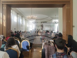 Изнесен урок с ролева игра представиха от училище „Д-р Петър Берон“ в Рединг в ученическата конференция в Българското посолство в Лондон