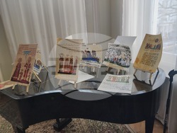 Изнесен урок с ролева игра представиха от училище „Д-р Петър Берон“ в Рединг в ученическата конференция в Българското посолство в Лондон