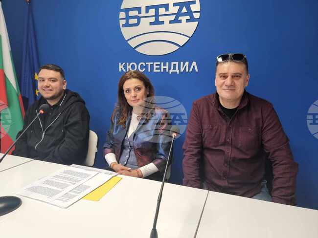 Новият си проект за намаляване на агресията чрез похватите на изкуството представи в Кюстендил сдружение "Дебют"